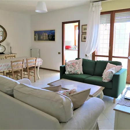 La Casa Di Bambi Apartment *